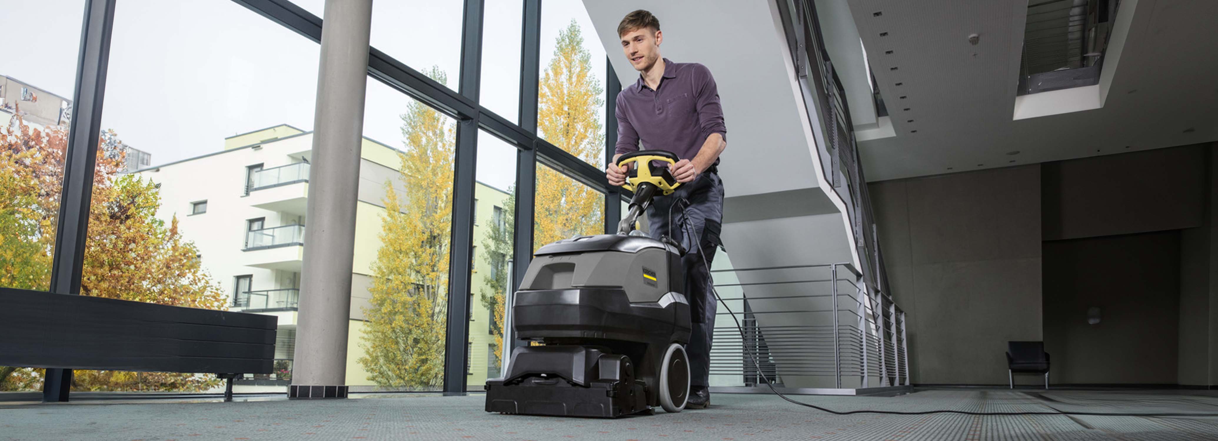 Carpet cleaning machines