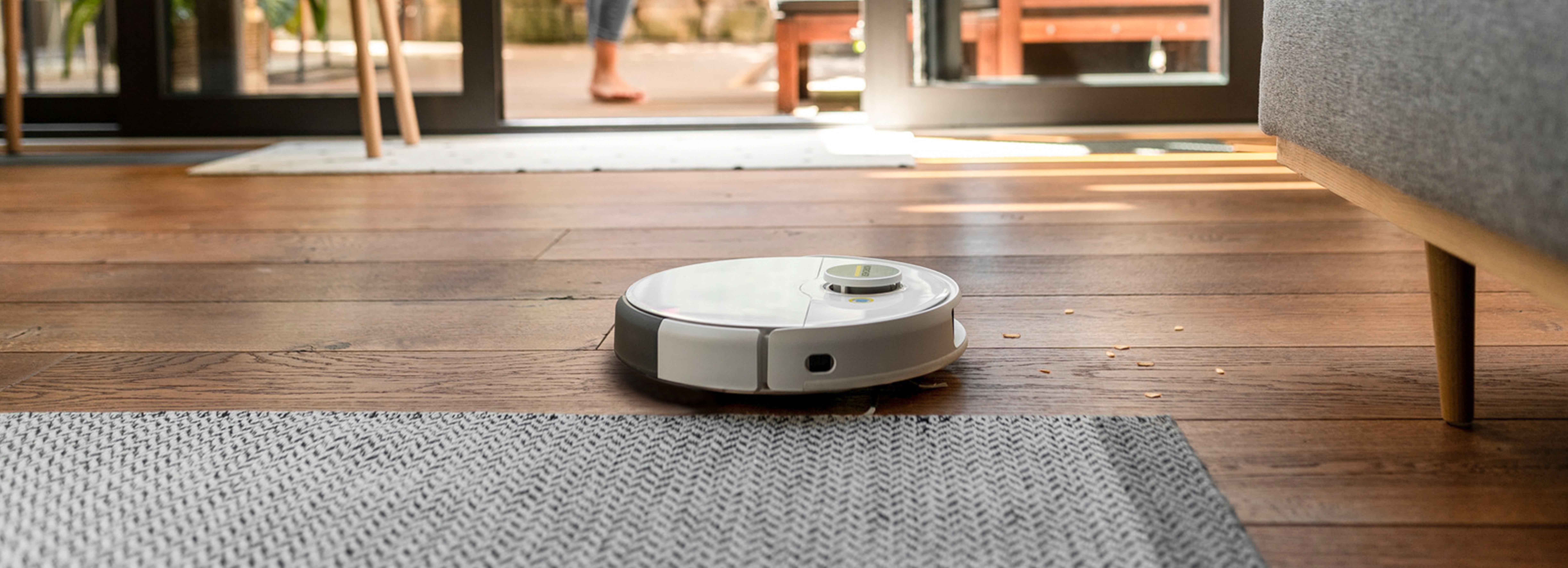 Robot vacuums and mops